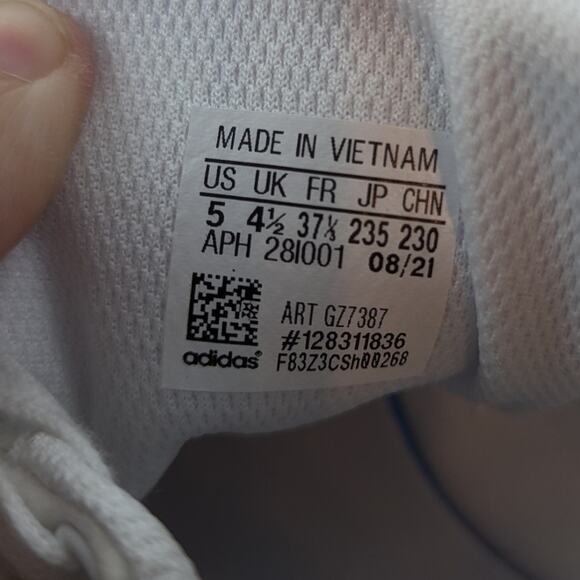 NWT Adidas Stan Smith Kid's White Sparkle Lace Up Sneakers Size 5 - Picture 9 of 9